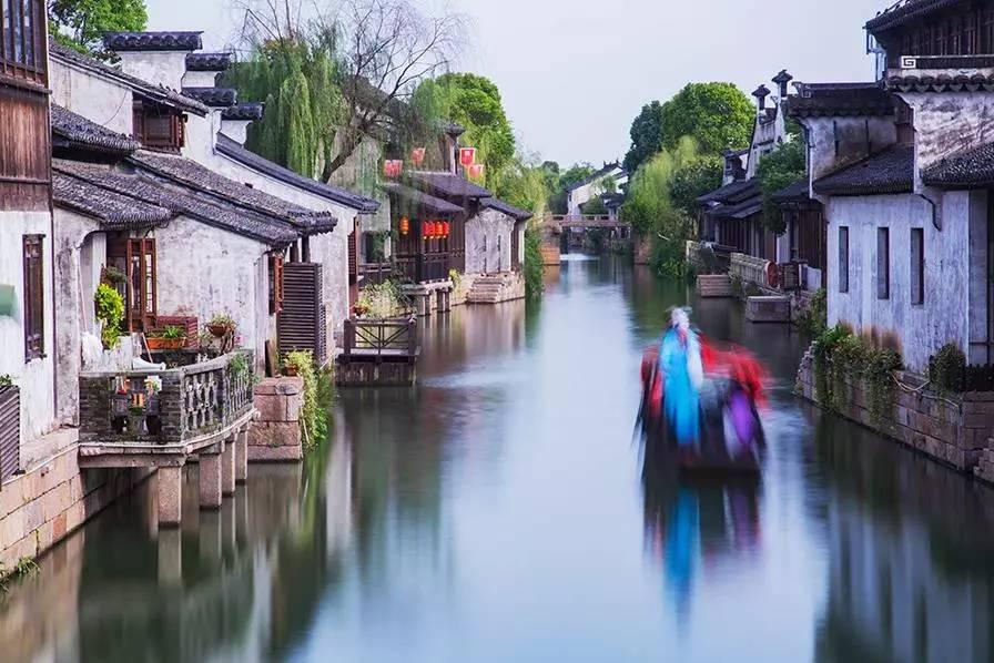 汽车行业深度:智驾时代来袭,多玩家多模式齐发力推动行业走向落地(附下载)
